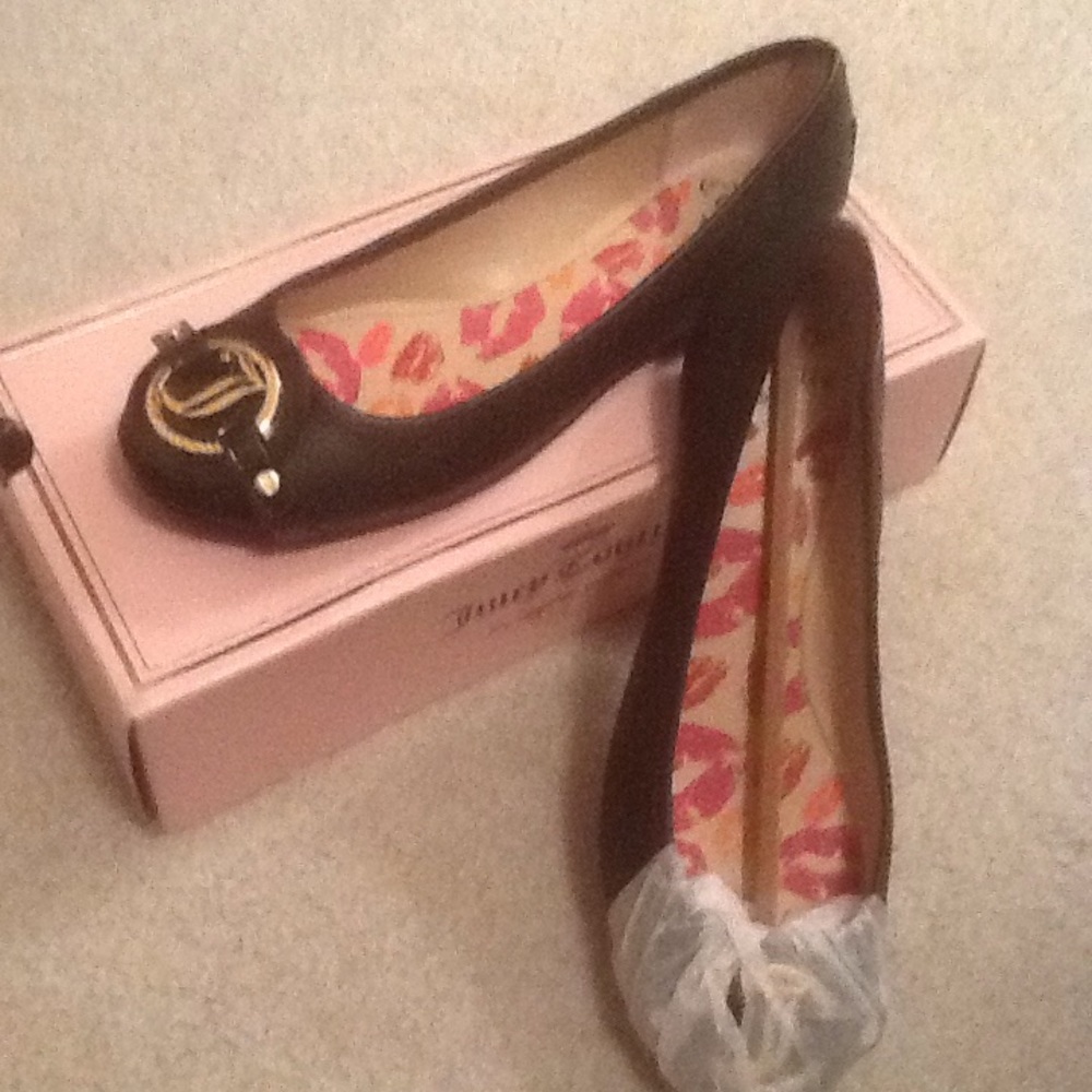 🌺Juicy Couture Flats🌺